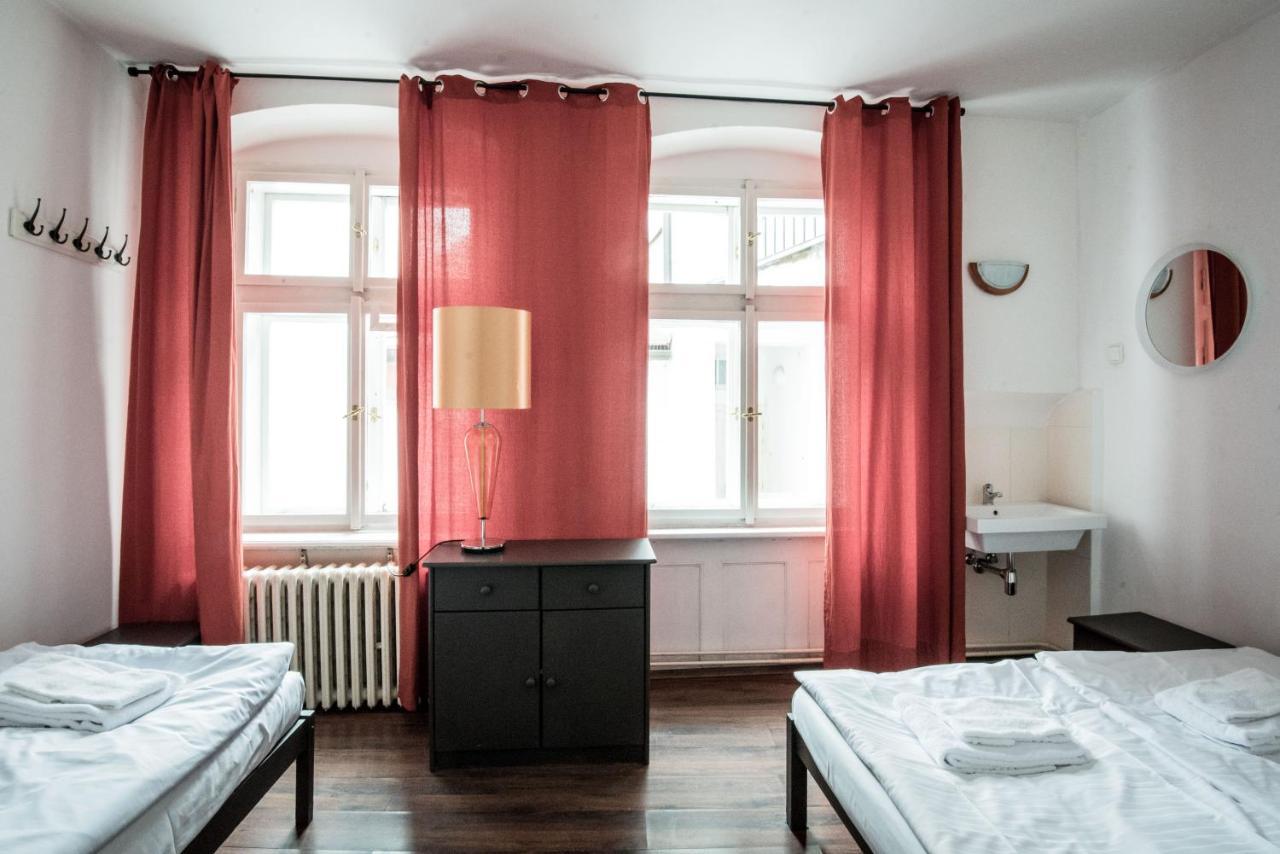 Hostel Charles Bridge & Praha